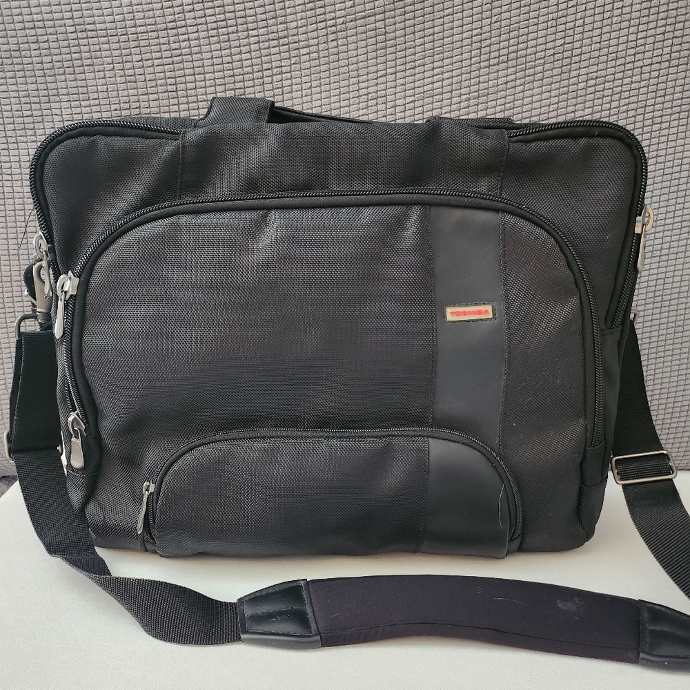 Black Laptop Messenger Bag